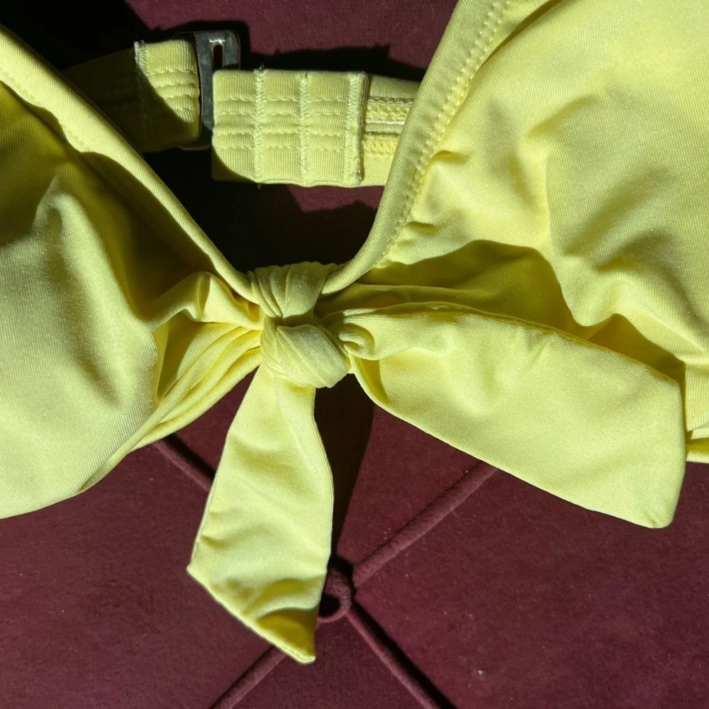 Kona Sol Yellow Tie-Front Bikini Top — Size M — Adjustable Straps